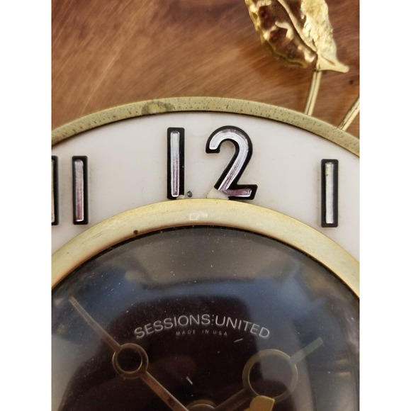 Vintage Gorgeous shabby chic United Metal Goods Electric Wall Clock Made in USA - Picture 3 of 7